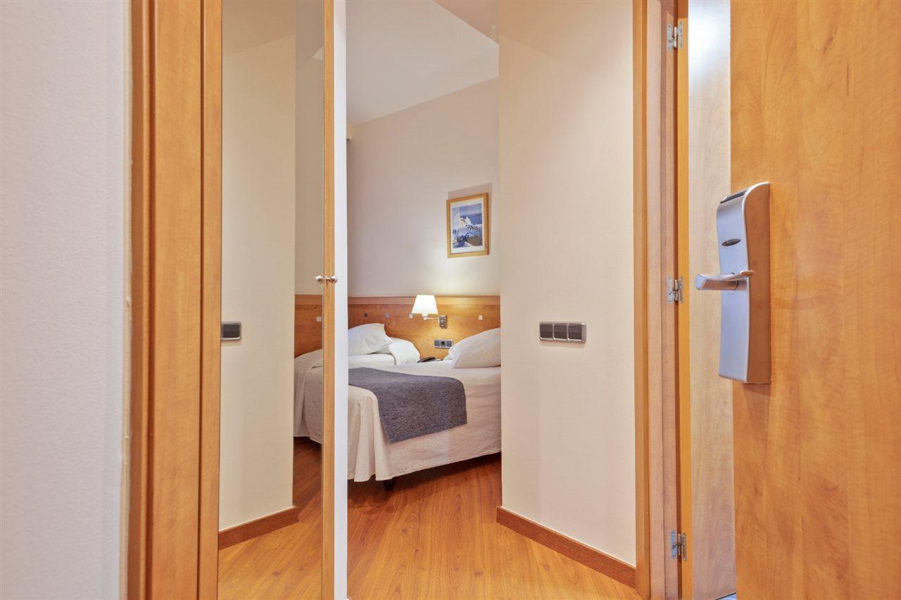Acta Antibes Hotell Barcelona