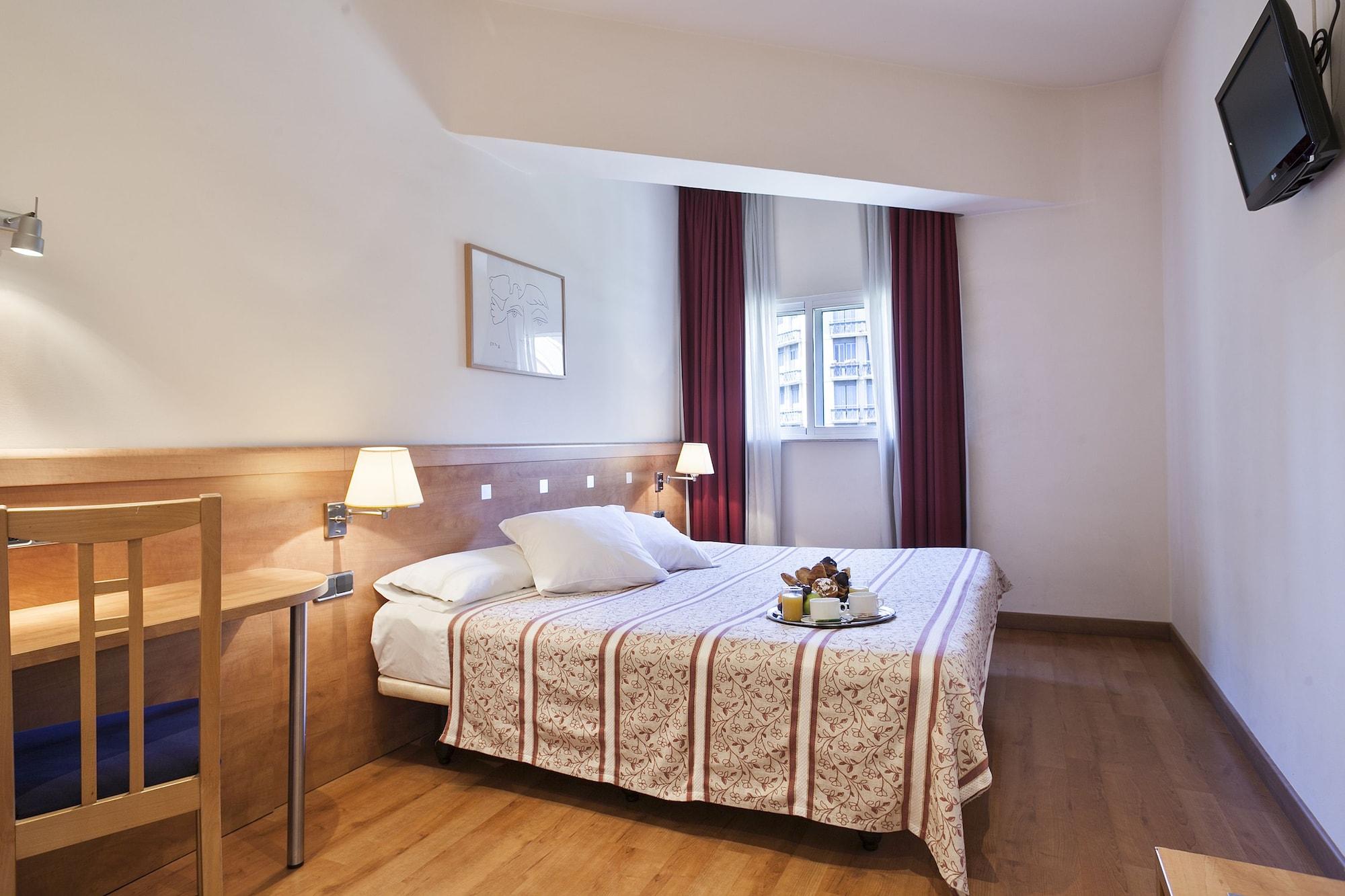 Acta Antibes Hotell