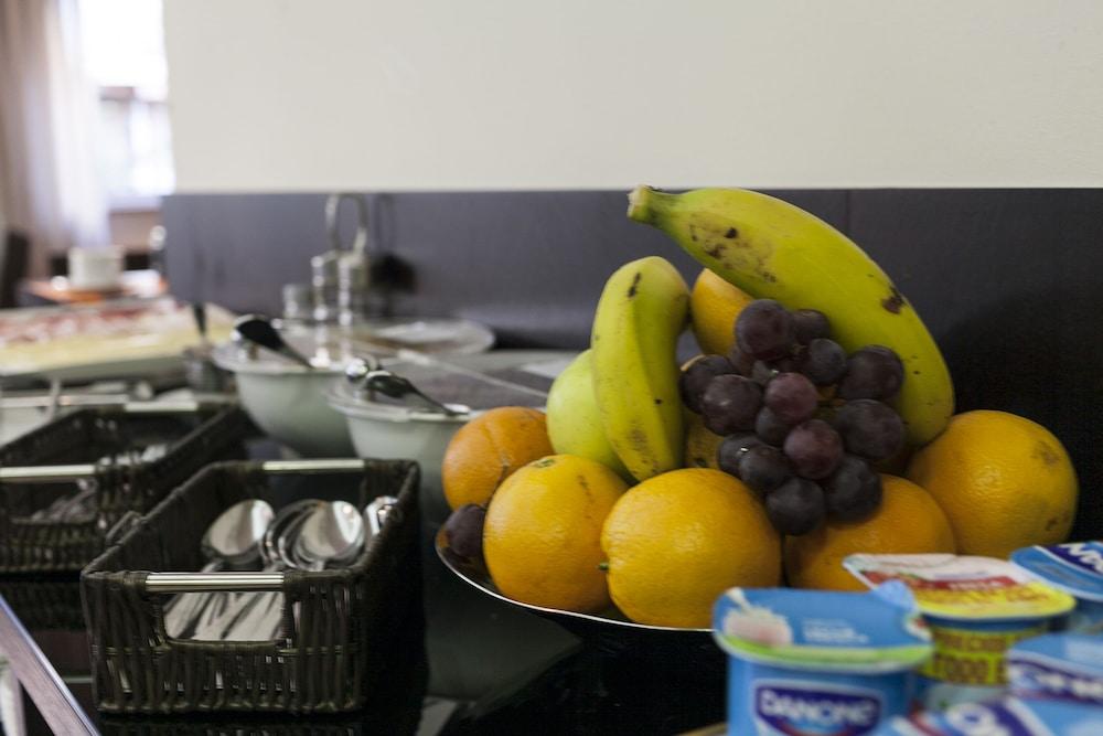 Acta Antibes Hotell 2*