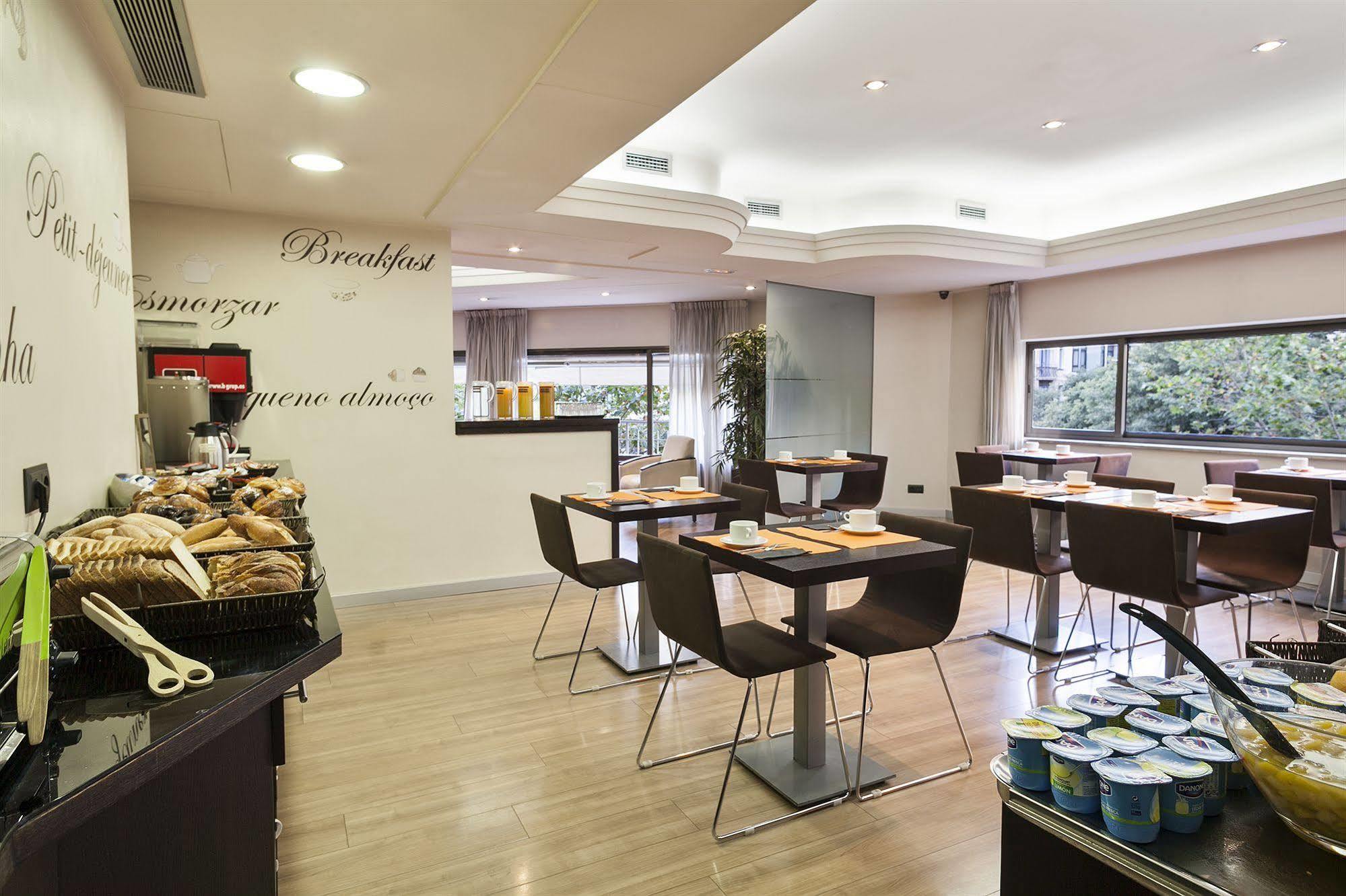 Acta Antibes Hotell